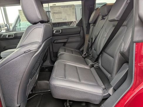 New 2025 Ford Bronco Badlands w/ Sasquatch Package image 16