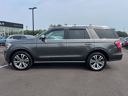 Used 2020 Ford Expedition Platinum AWD/4WD image 2
