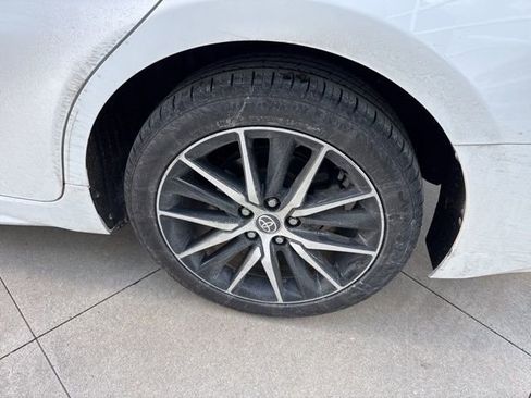 Used 2023 Toyota Camry SE image 11