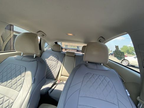 Used 2014 Toyota Prius image 18