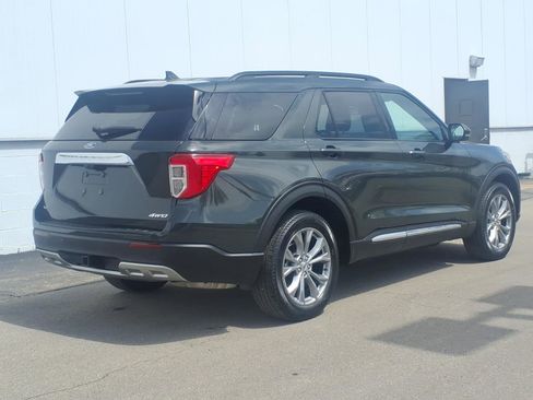 Certified 2023 Ford Explorer XLT w/ Equipment Group 202A AWD/4WD image 6