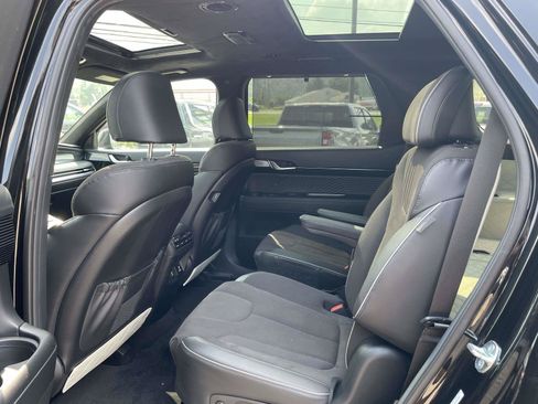Used 2025 Hyundai Palisade Calligraphy AWD/4WD image 3