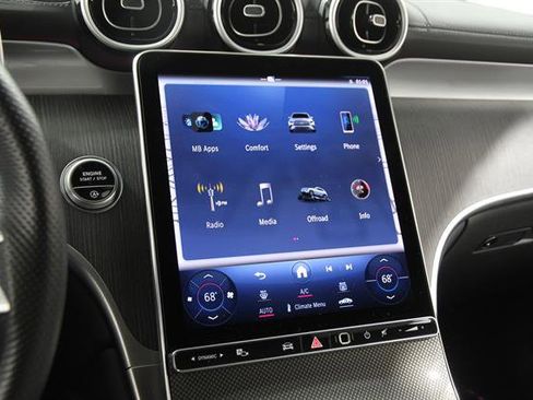 Used 2024 Mercedes-Benz GLC 300 4MATIC image 9