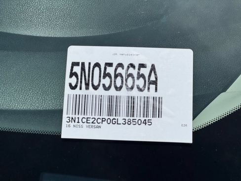 Used 2016 Nissan Versa Note SV FWD image 34