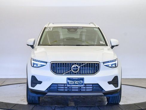 Certified 2025 Volvo XC40 B5 Core w/ Protection Package Premier image 6