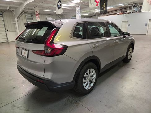 Used 2023 Honda CR-V LX image 8