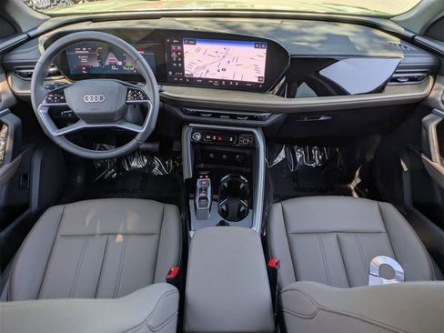 New 2025 Audi Q5 Premium image 5