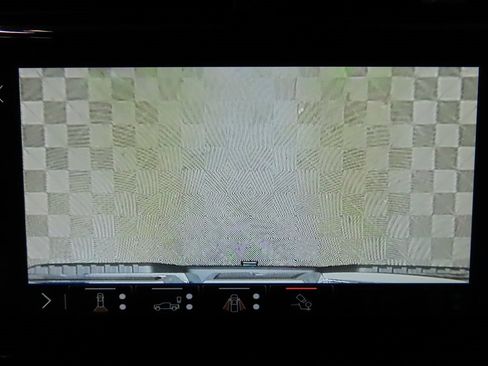 Used 2025 GMC Sierra 2500 AT4X image 21