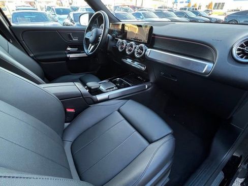 Used 2023 Mercedes-Benz EQB 300 4MATIC w/ Exclusive Package image 21