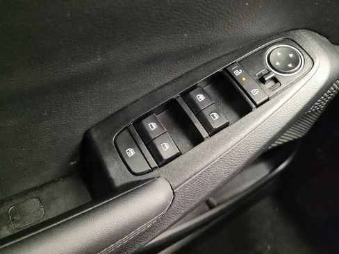Used 2024 Kia Seltos S AWD/4WD image 27