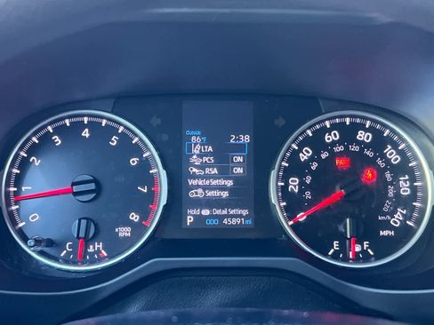 Certified 2021 Toyota RAV4 LE image 26