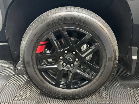 Used 2025 Chevrolet Silverado 1500 RST w/ Redline Edition AWD/4WD image 35