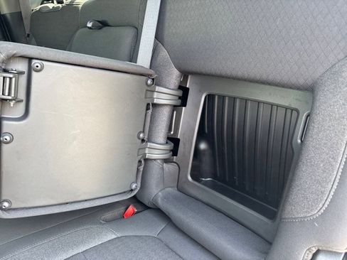 Used 2020 Chevrolet Silverado 1500 RST image 34