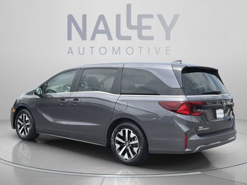 Used 2025 Honda Odyssey EX-L image 3
