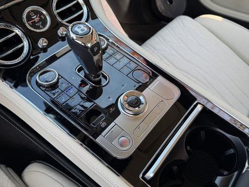 New 2026 Bentley Continental GT Azure image 28