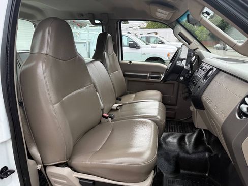 Used 2008 Ford F450 Lariat RWD image 21