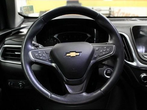 Used 2020 Chevrolet Equinox Premier FWD image 19