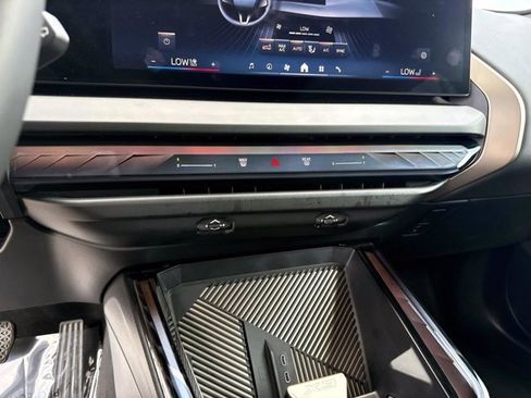 Used 2025 BMW X3 xDrive30i image 29