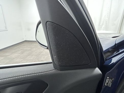 Used 2022 BMW X5 xDrive40i w/ Premium Package image 25