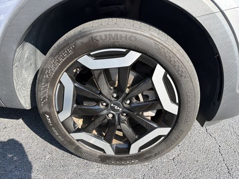 Used 2024 Kia Telluride S w/ S Sunroof Package FWD image 8