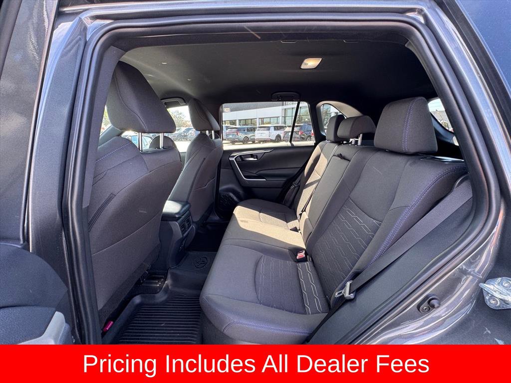 Used 2024 Toyota RAV4 SE AWD/4WD image 11
