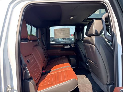 New 2026 GMC Sierra 3500 Denali Ultimate AWD/4WD image 6