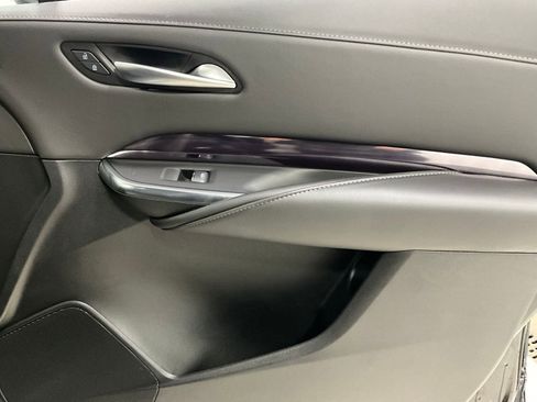 Used 2023 Cadillac XT4 Luxury w/ Cold Weather Package AWD/4WD image 21