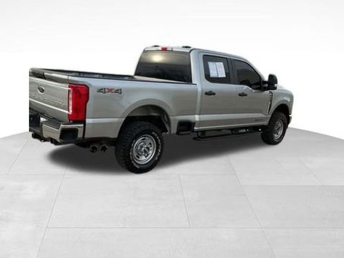 Used 2024 Ford F250 XL image 6