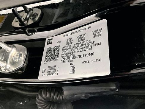 Used 2025 Chevrolet Colorado W/T image 26