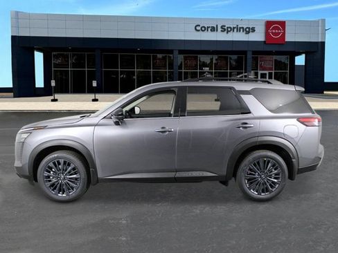 New 2026 Nissan Pathfinder SL w/ SL Premium Package FWD image 2