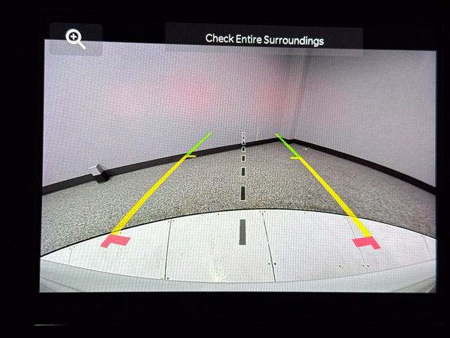 Used 2023 Jeep Grand Cherokee Laredo AWD/4WD image 3