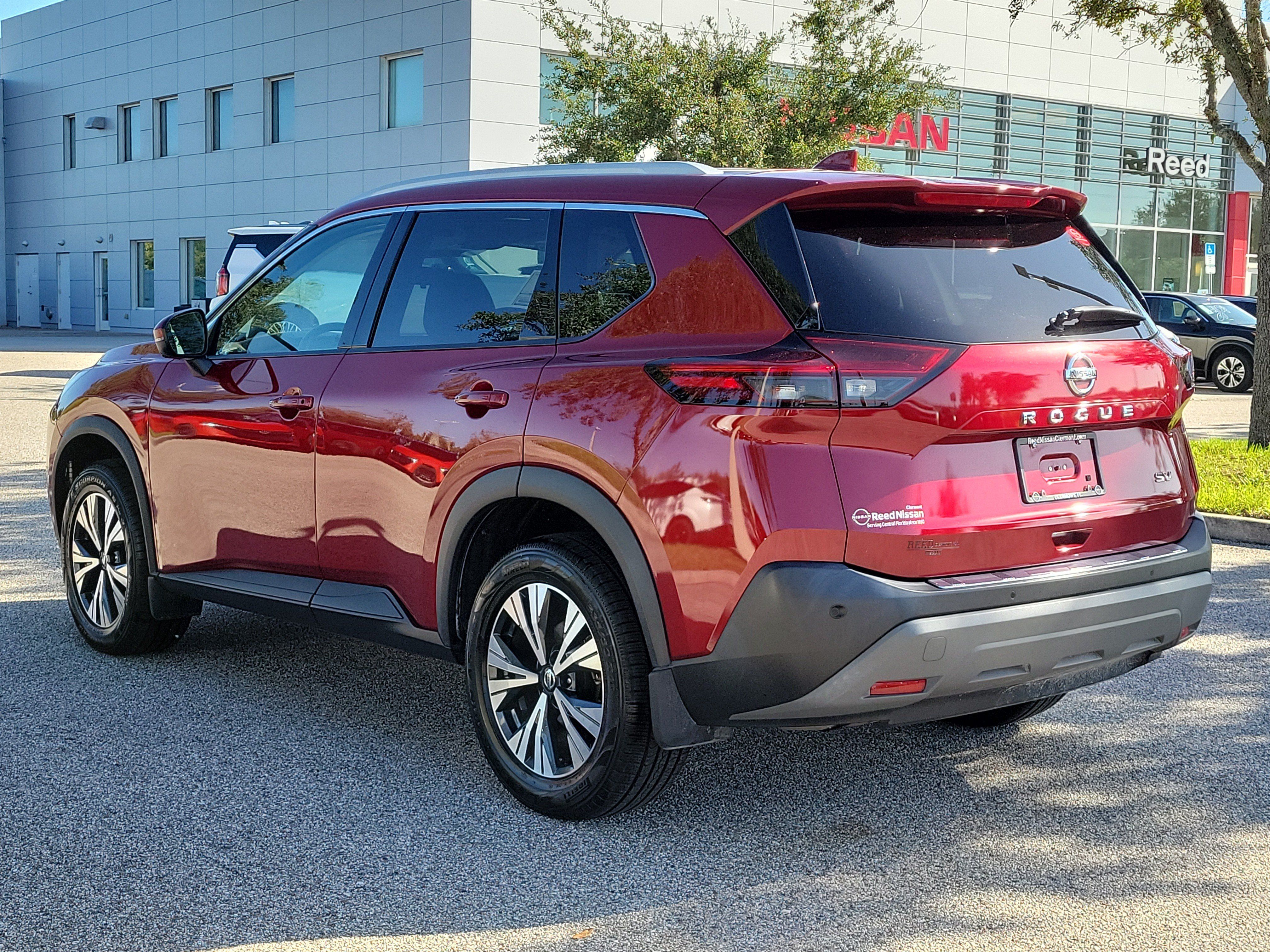 Certified 2021 Nissan Rogue SV w/ Premium Package FWD image 8