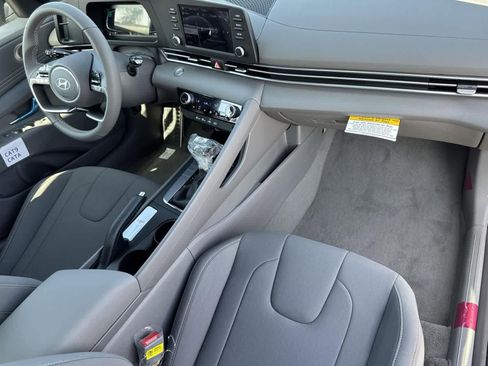 New 2025 Hyundai Elantra Sport image 38