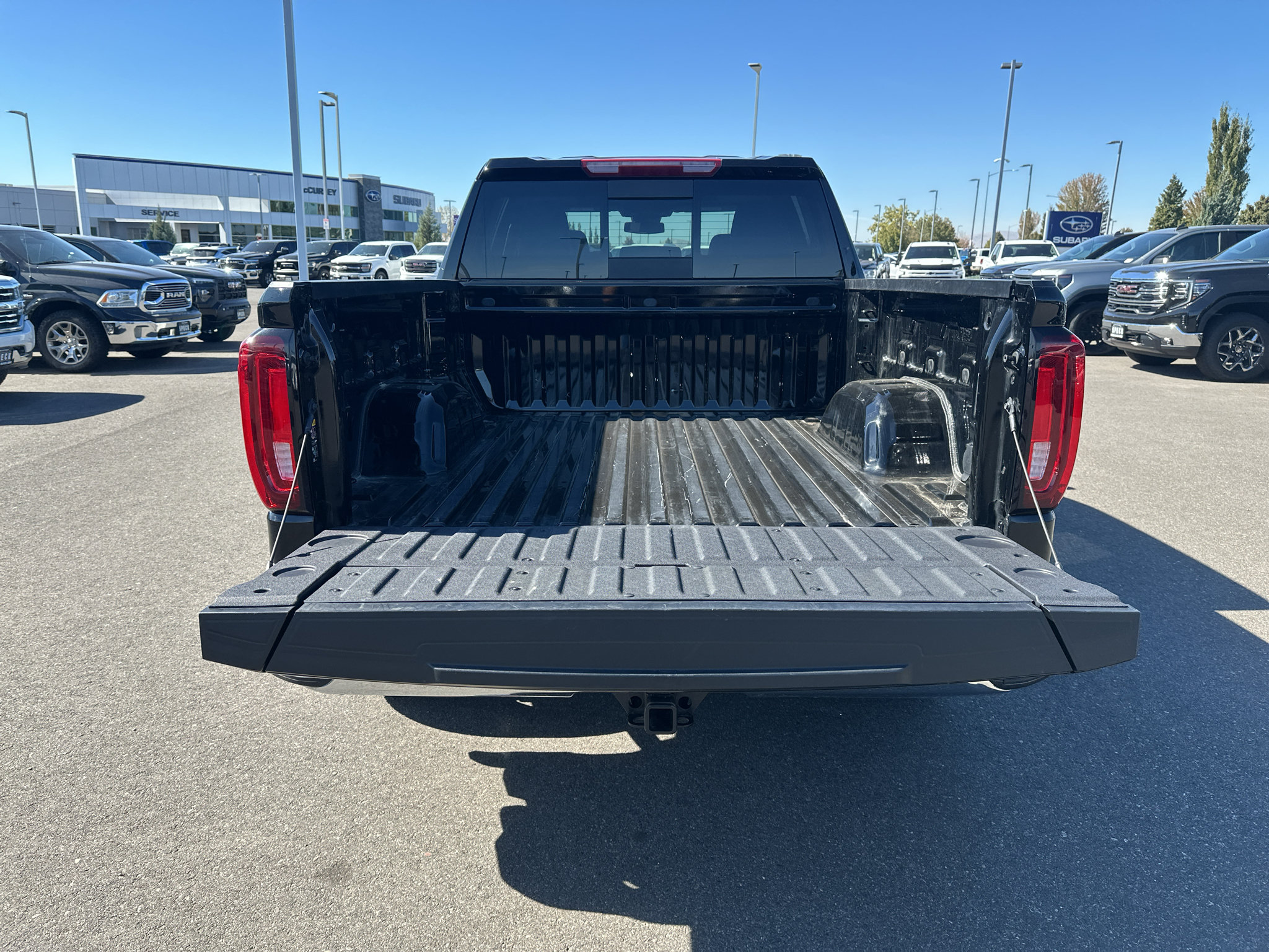 Used 2026 GMC Sierra 1500 SLT w/ SLT Premium Package AWD/4WD image 15