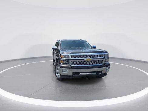 Used 2015 Chevrolet Silverado 1500 LTZ w/ LTZ Plus Package AWD/4WD image 3