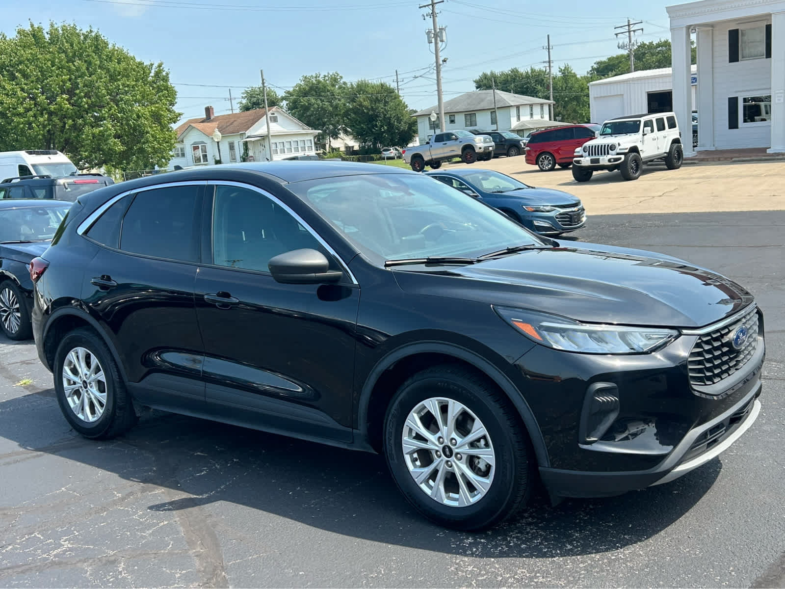 Used 2024 Ford Escape Active FWD image 3
