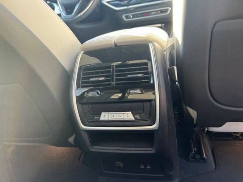 Used 2024 BMW X5 sDrive40i w/ Parking Assistance Package RWD image 12