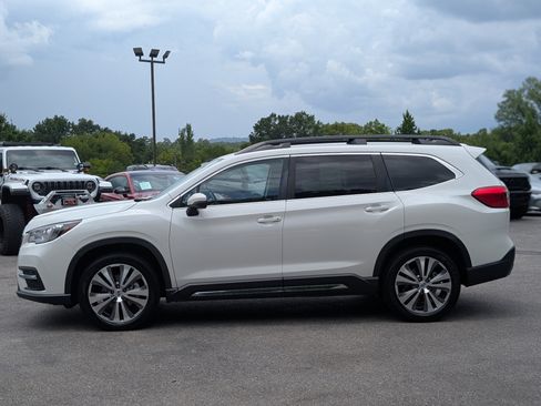 Used 2022 Subaru Ascent Limited AWD/4WD image 6