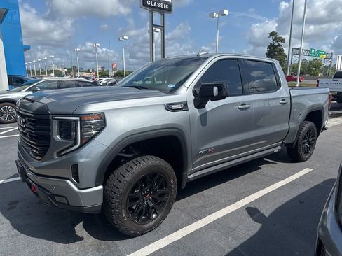 Used 2024 GMC Sierra 1500 AT4 w/ Technology Package image 2