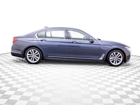 Used 2016 BMW 750i xDrive AWD/4WD image 8