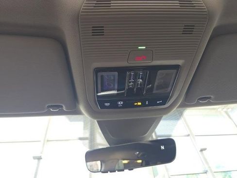 New 2025 Volkswagen Atlas SEL Premium R-Line image 22