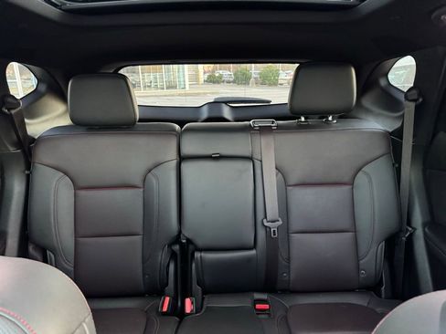 Used 2022 Chevrolet Blazer RS w/ Enhanced Convenience Package image 16