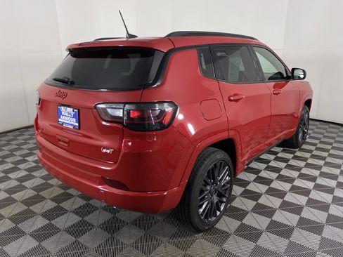 Used 2022 Jeep Compass Limited w/ (RED) Package image 9
