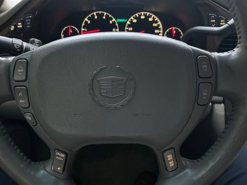 Used 2005 Cadillac De Ville DHS w/ Equipment Group FWD image 17