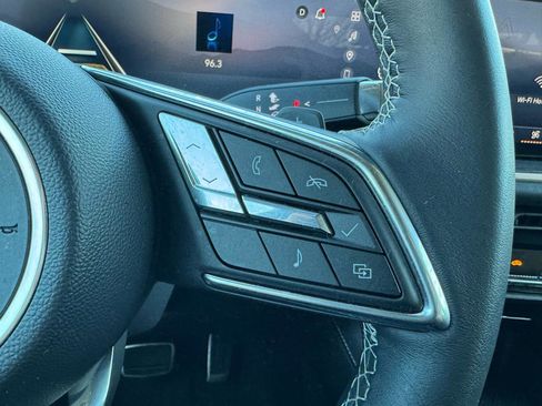 Used 2025 Buick Envision Sport Touring image 18