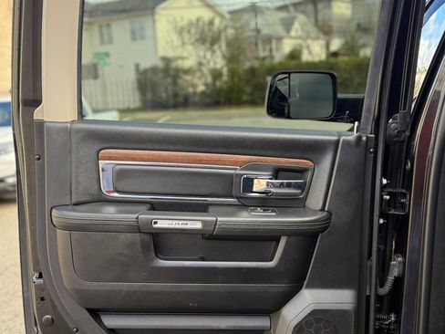 Used 2018 RAM 2500 Laramie w/ Sport Appearance Group image 23