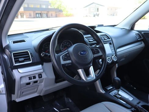 Used 2017 Subaru Forester 2.5i Premium w/ All-Weather Package AWD/4WD image 15