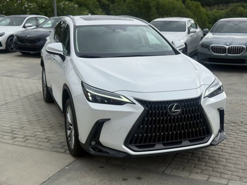 Used 2023 Lexus NX 350h AWD image 8