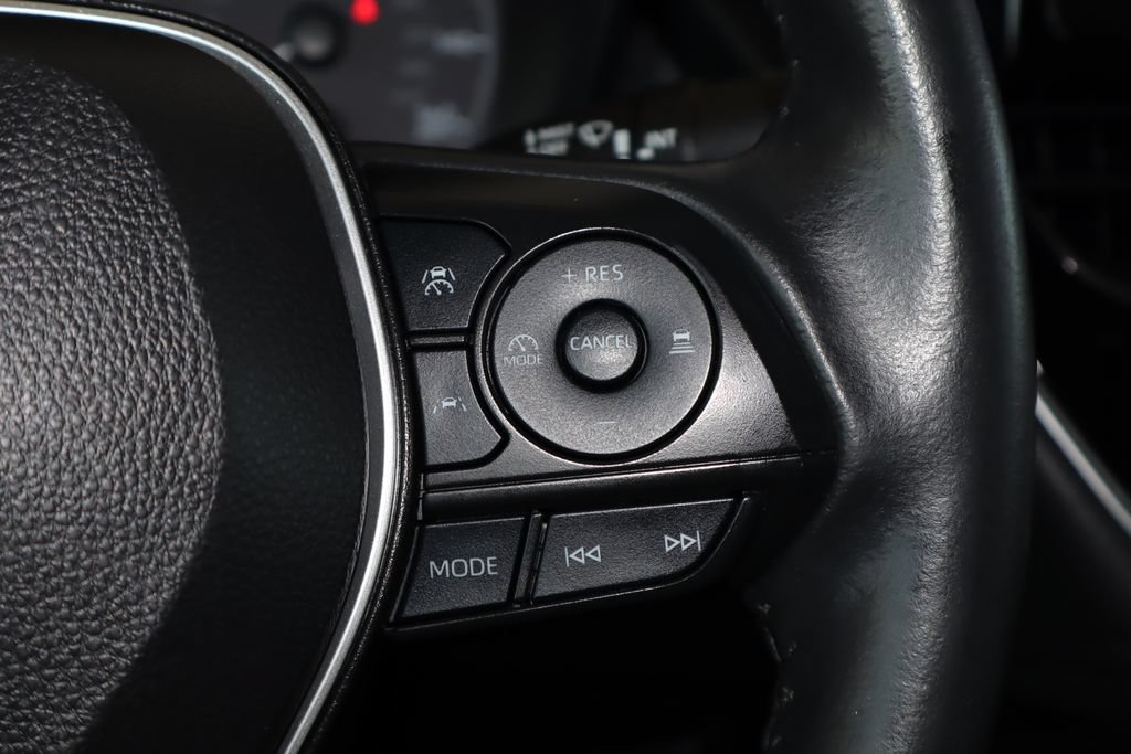 Used 2024 Toyota Corolla SE FWD image 18