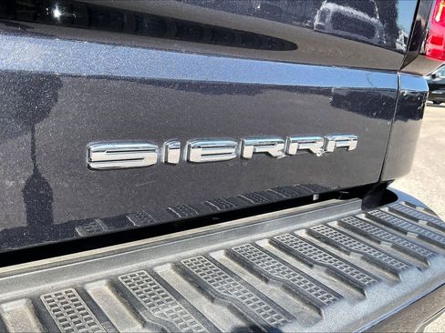 Used 2023 GMC Sierra 1500 Denali Ultimate image 9